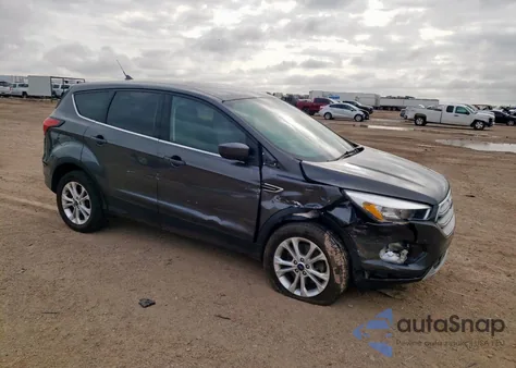 2019 Ford Escape Se z USA, uszkodzony, nr VIN 1FMCU9GD3KUA15808